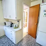 빌라 Ferran By Hello Homes