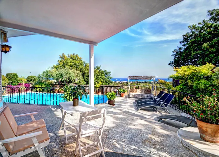 Ferran By Hello Homes *