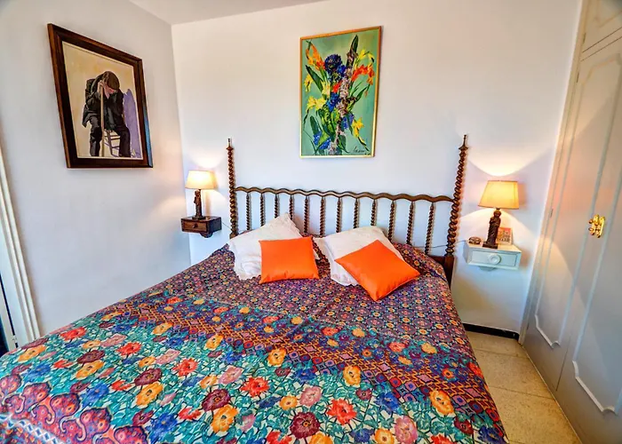 וילה Ferran By Hello Homes סיטגס